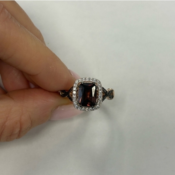 🔹️Suzy Levian🔹️ Rose Sterling Brown & White Cubic Zirconia Ring Size #7 NWT - Picture 7 of 8